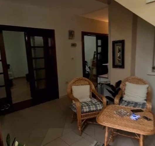 Kodra Bed & Breakfast *