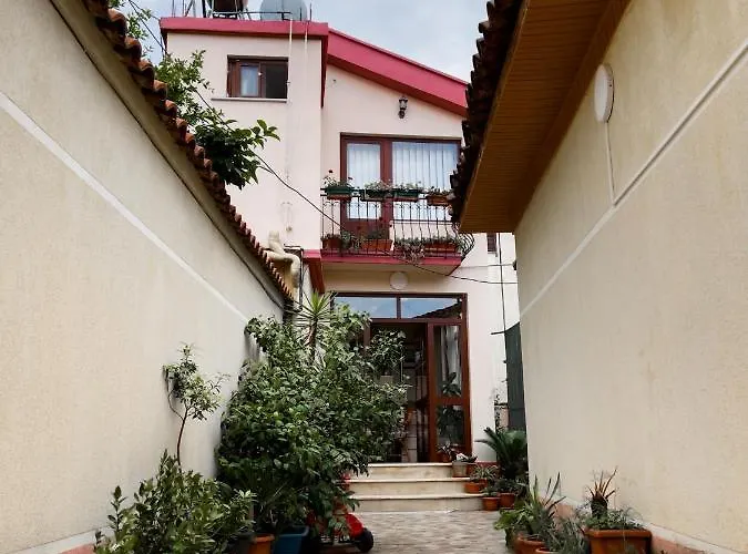 Kodra Bed & Breakfast